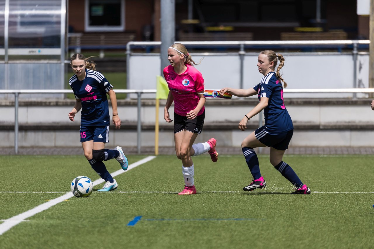 Bild 237 - wCJ Osterroenfelder TSV - VfL Pinneberg : Ergebnis: 0:15